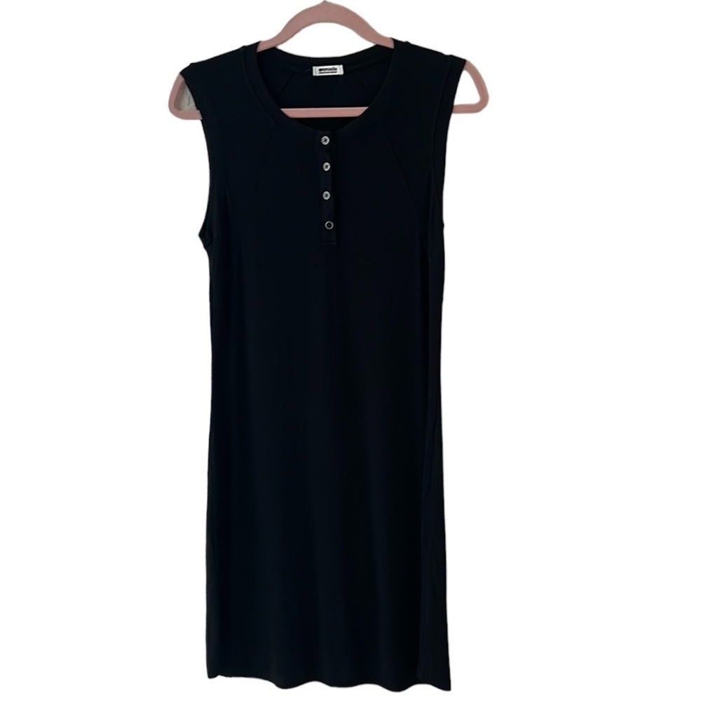LAmade Women’s Sleeveless Black Ribbed Henley Mini Dress. Size M